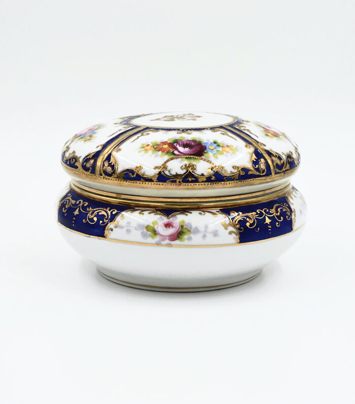 Noritake Powder Bowl & Cover – Floral Cartouches, Blue Mark, Circa 1908 – 15cm
