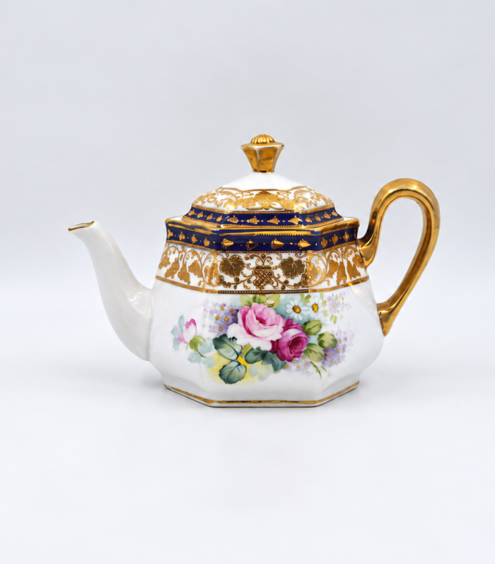 Noritake Teapot and Cover – Floral & Gilt Decoration, c.1908